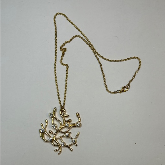 Elegant Gold tone Necklace with Crystal Accents on pendant - Picture 8 of 8